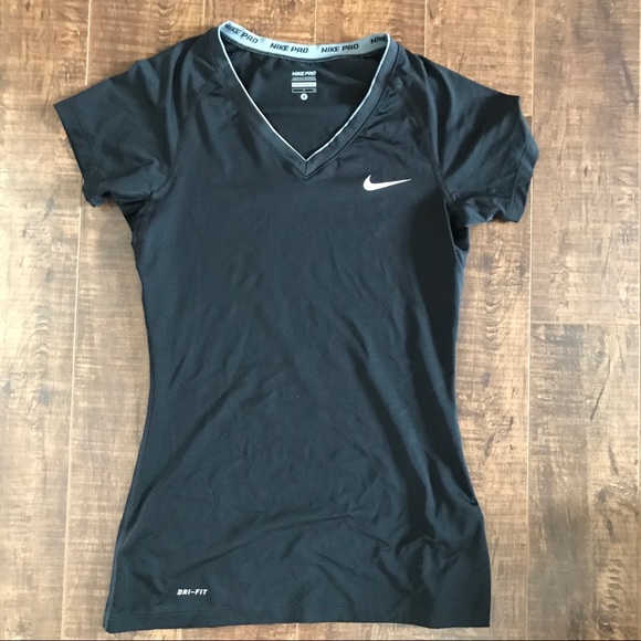 Nike Tops - Nike Pro Dri-Fit black short sleeve
